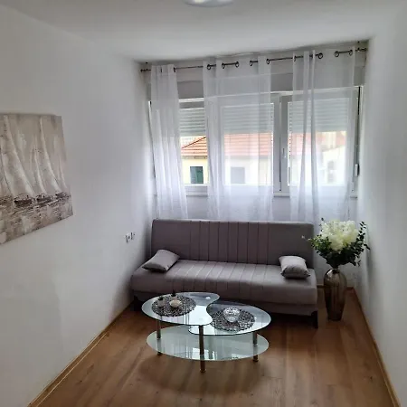 Apartment Megy *