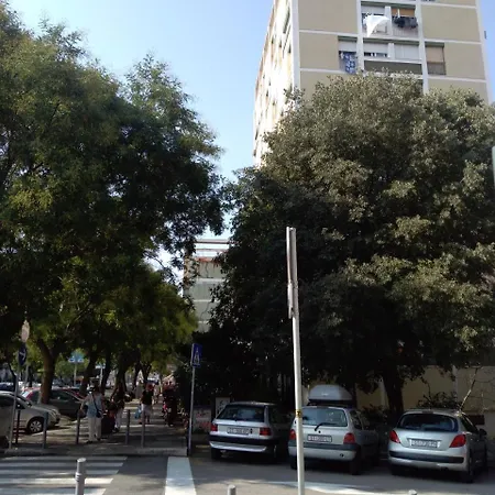 Megy Apartment *