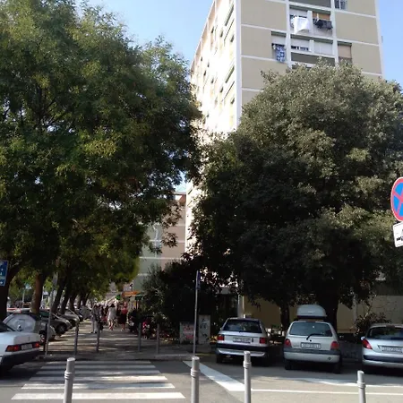 Apartment Megy